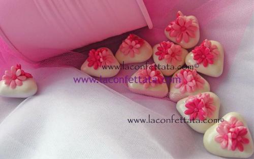 confetti-decorati-fiori-rosa