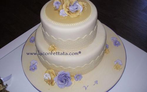 torta-matrimonio-merletto-avorio